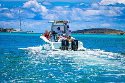 Hire Motorboat Mako 28 Simpson Bay