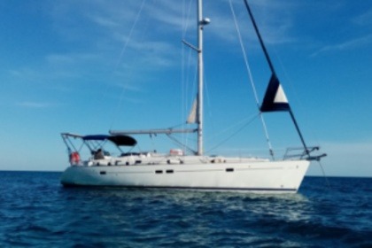 Charter Sailboat Beneteau Oceanis 411 Martigues