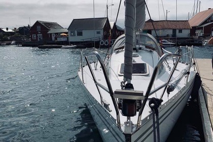 Charter Sailboat Mani Mani 36 Gothenburg