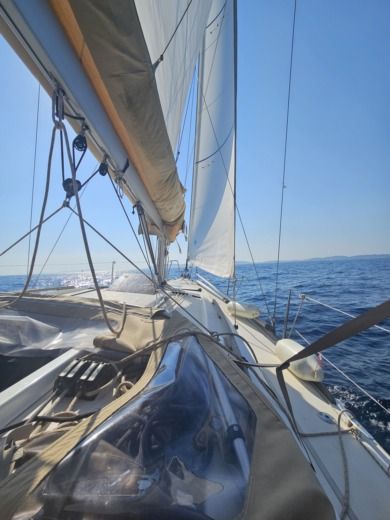 Ла Лонд-Ле-Мор Sailboat Dufour 350 GRAND LARGE alt tag text