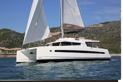 Charter Catamaran Bali Bali 5.4 with watermaker & A/C - PLUS Raiatea