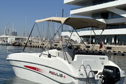 Charter Boat without licence  REMUS 525 SC Valencia