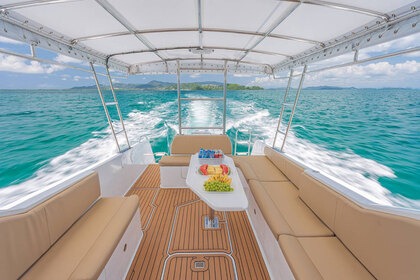 Charter Motorboat Custom Built Twin Engine (200HP x 2) Phuket