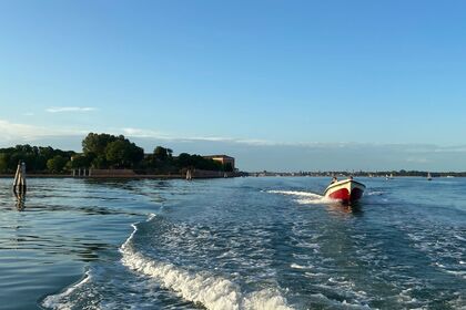 Hire Motorboat Brube TOPETTA BACAN 6 Venice