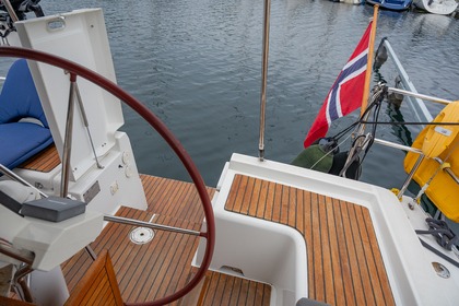 Miete Segelboot  Beneteau Oceanis 37 Hjellestad