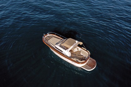 Hire Motorboat Gozzo Grand Coast 30 SPORT Amalfi