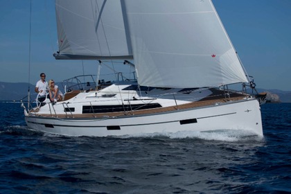 Alquiler Velero Bavaria 37 Cruiser Angra do Heroísmo