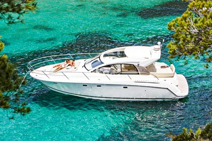 Verhuur Motorboot Jeanneau Prestige 38 S Hyères