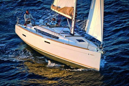 Hire Sailboat Jeanneau Sun Odyssey 389 Kontokali