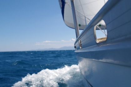 Hyra båt Segelbåt BENETEAU FIRST 325 Lorient