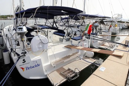 Noleggio Barca a vela  Oceanis 51.1 Olbia