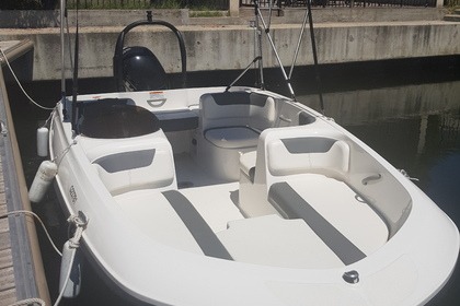 Rental Motorboat Bayliner Element E5 Aigues-Mortes