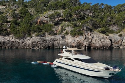 Noleggio Yacht a motore Astondoa 72 Palma di Maiorca
