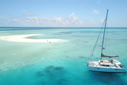 Hire Catamaran LAGOON 450 Maldives