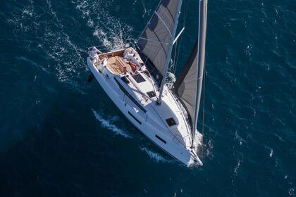 Charter Sailboat  Sun Odyssey 350 Salerno