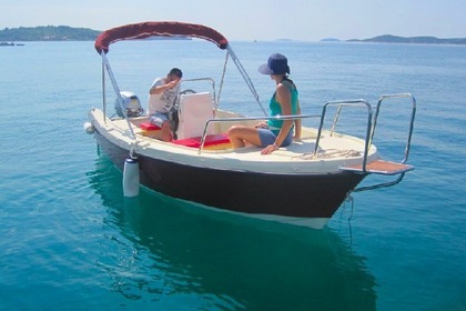 Location Bateau à moteur VEN 501 OPEN FLY Vodice