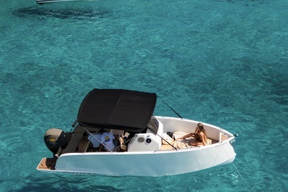 Noleggio Barca a motore CATTLEYA X6 Es Trenc