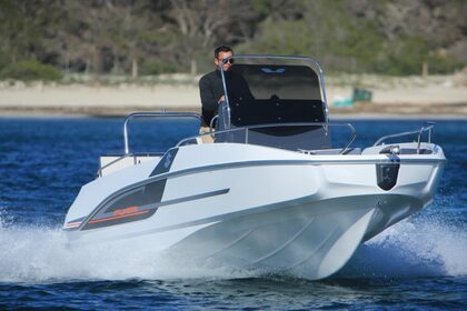 Rental Motorboat Beneteau Flyer 5.5 Spacedeck Blanes