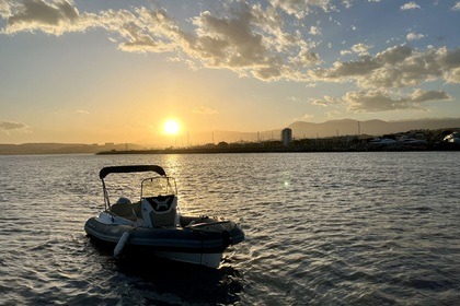 Czarter Ponton RIB Salpa Soleil 18 Saint-Laurent-du-Var