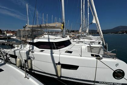Rental Catamaran Fountaine Pajot Fountaine Pajot Astrea 42 - 4 + 2 cab. Kontokali
