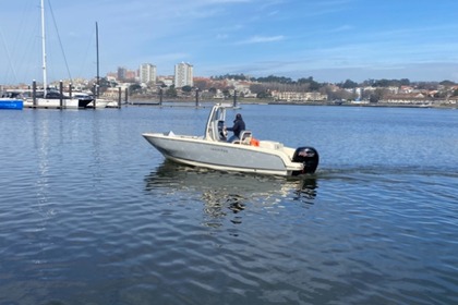 Charter Motorboat Invictus HX 200 Porto