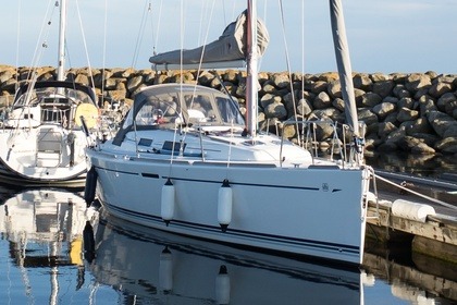 Charter Sailboat Dufour Yachts Dufour 34 - 3 cab. La Rochelle