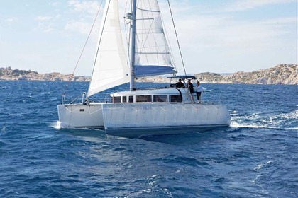 Charter Catamaran LAGOON 400 Corralejo