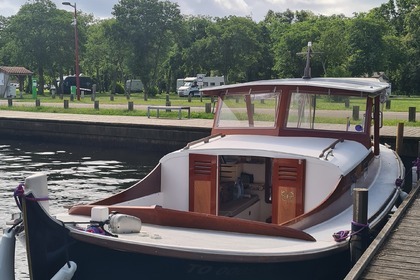 Location Bateau à moteur lacaze pinasse Gastes