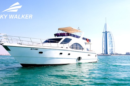 Verhuur Motorjacht Sky Walker Tisck Dubai