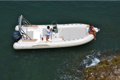Hire Motorboat Capelli Capelli Tempest 7m Ajaccio