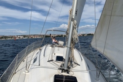 Charter Sailboat Bavaria 35 Zadar
