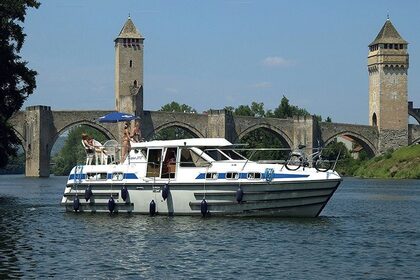 Rental Houseboats Classic Tarpon 37 Briare