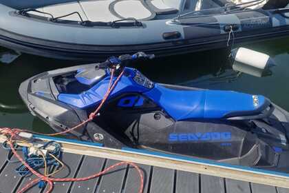 Hire Jet ski Seadoo Spark Rimini