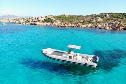 Noleggio Gommone CAPELLI Sun 900 Arzachena