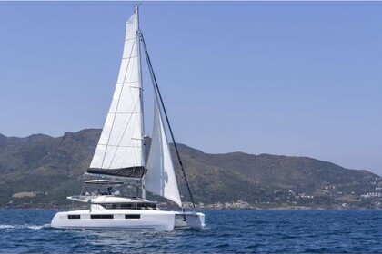 Hire Catamaran  Lagoon 51 Athens
