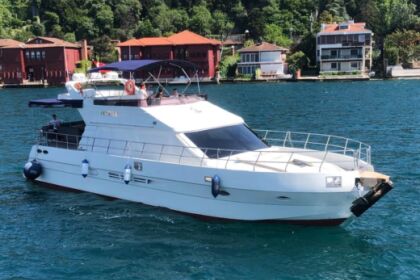 Verhuur Motorboot Private MotorYacht Istanboel