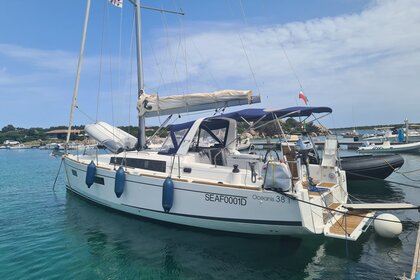 Noleggio Barca a vela Bénéteau Oceanis 38.1 Golfo Aranci