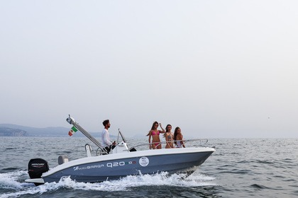 Rental Motorboat Barqa Q20 Capri