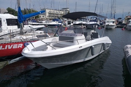 Miete Motorboot AM YACHT AM 625 OPEN - Evinrude 150HP Gdynia