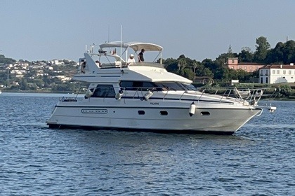 Hire Motorboat Neptunus Neptunus 138 SEDAN FLY 46 Porto