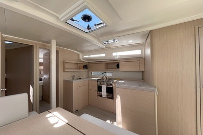 Rental Sailboat Beneteau Oceanis 40.1 Athens