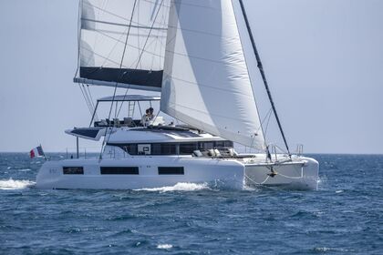 Hire Catamaran  Lagoon 51 Athens