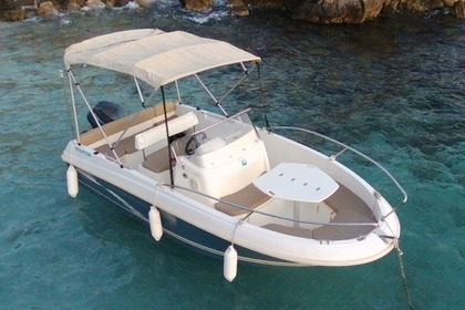 Miete Motorboot Jeanneau Cap Camarat 5.1 Cc Marseille
