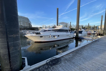 Aluguel Lancha Princess 45 fly Porto