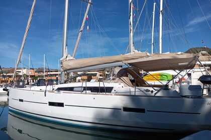 Hire Sailboat Dufour Yachts Dufour 460 GL Lomas de Palmira