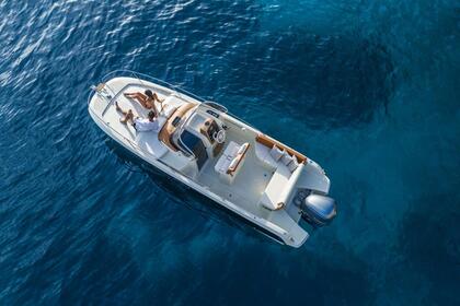 Location Bateau à moteur Invictus cx 240 Pointe-Rouge