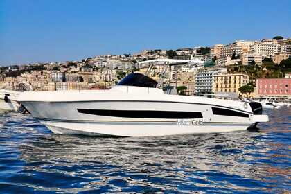 Noleggio Barca a motore MIAMI GOLD 33 WALK AROUND Napoli