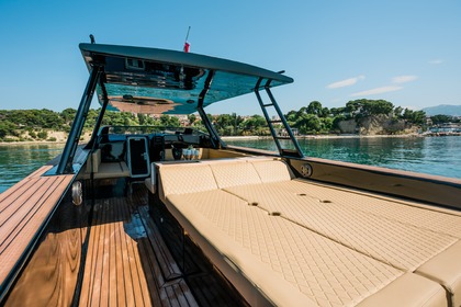 Rental Motorboat Colnago 35 Split