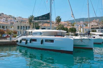 Hire Catamaran Lagoon Lagoon 46 Alimos