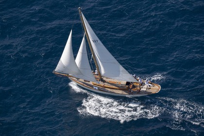 Ενοικίαση Ιστιοπλοϊκό σκάφος Vintage yacht Camper and Nicholsons Côtre  bermudien Μασσαλία